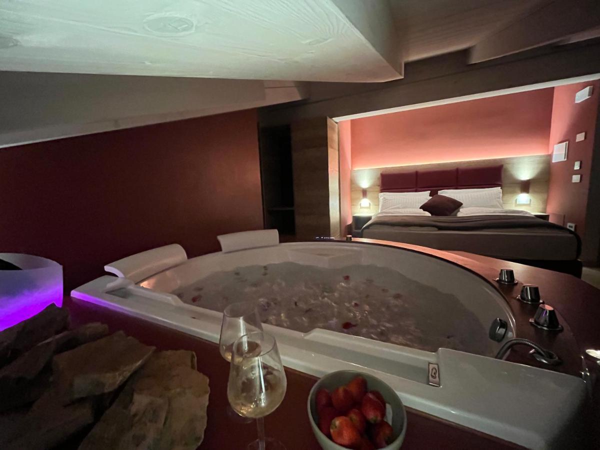 Tassullo Le Rocce Val Di Non - Quality Room & Breakfast מראה חיצוני תמונה