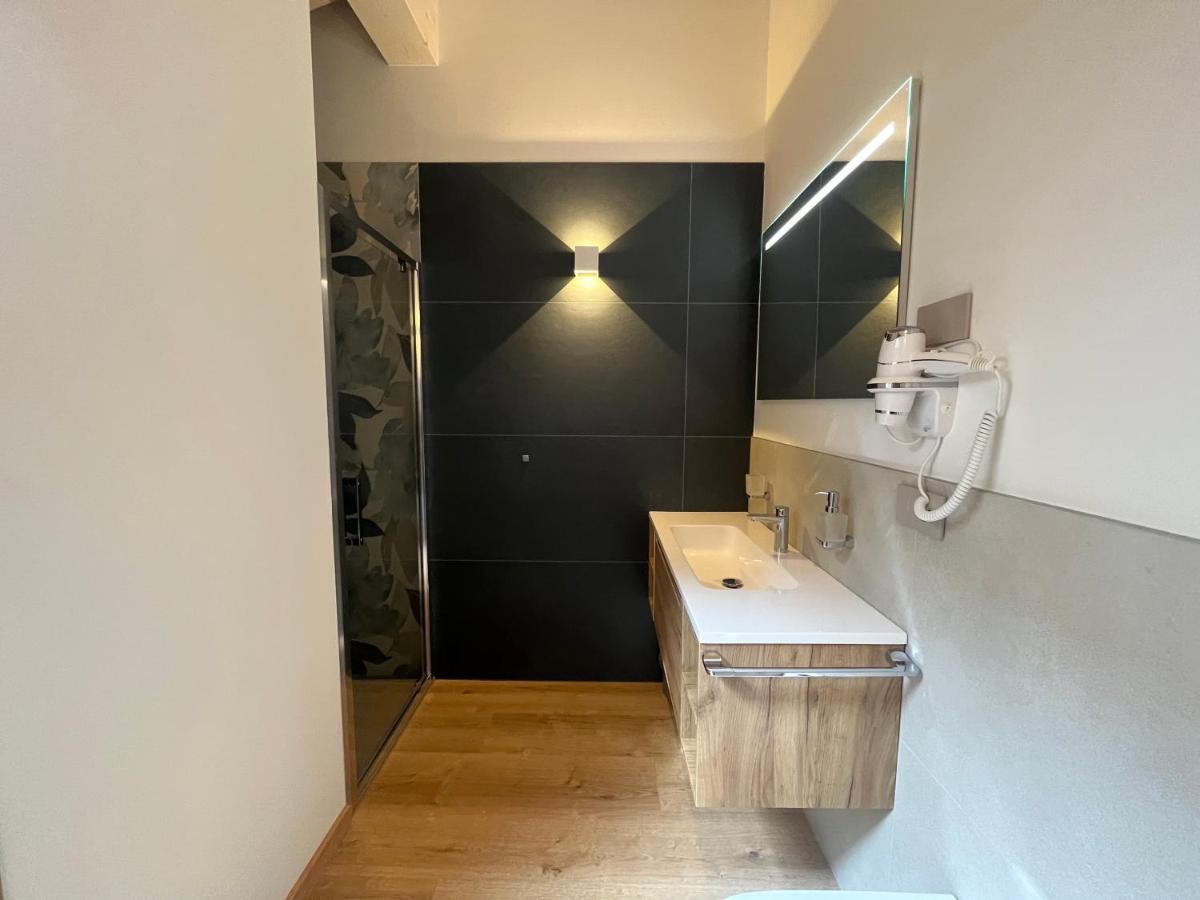 Tassullo Le Rocce Val Di Non - Quality Room & Breakfast מראה חיצוני תמונה